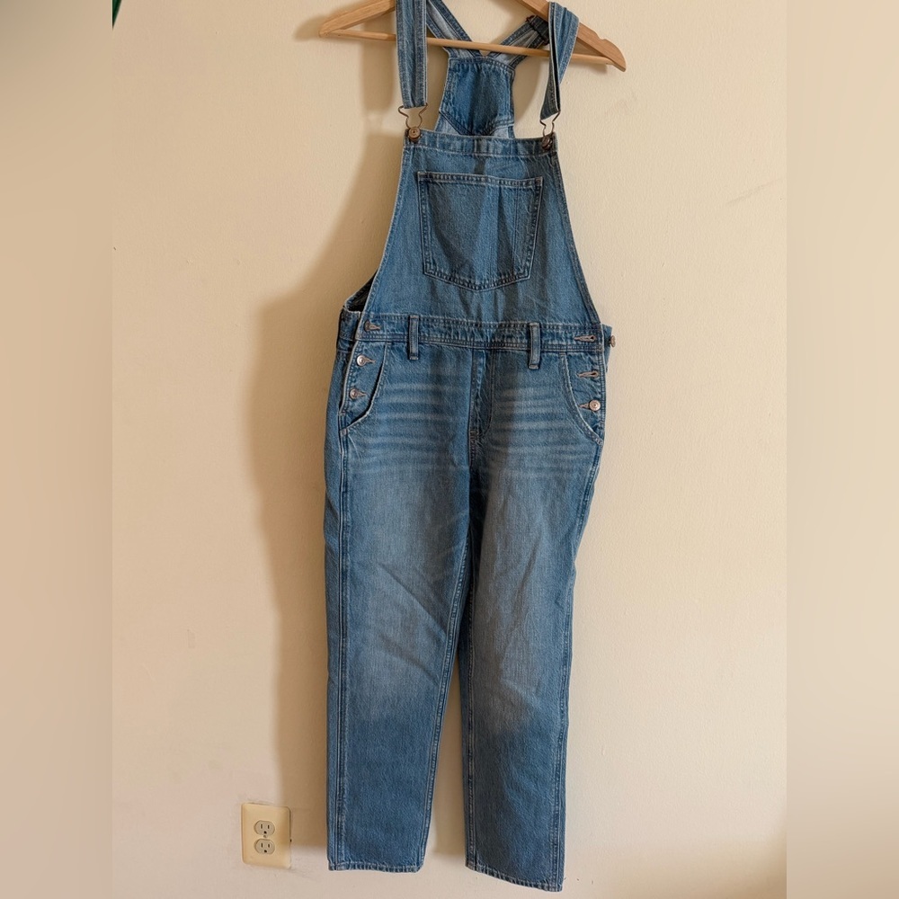 American Eagle Outfitters Light Blue Denim Overalls